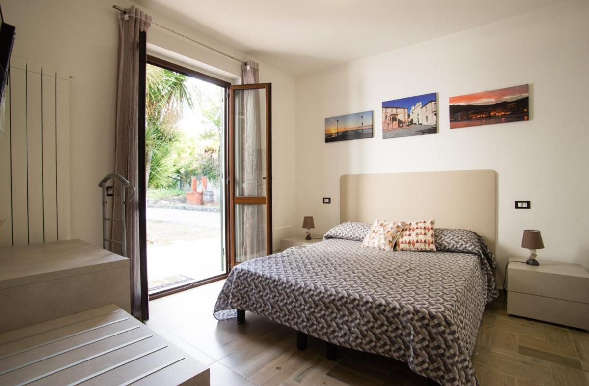 B&B Zac House โตยราโน ภายนอก รูปภาพ