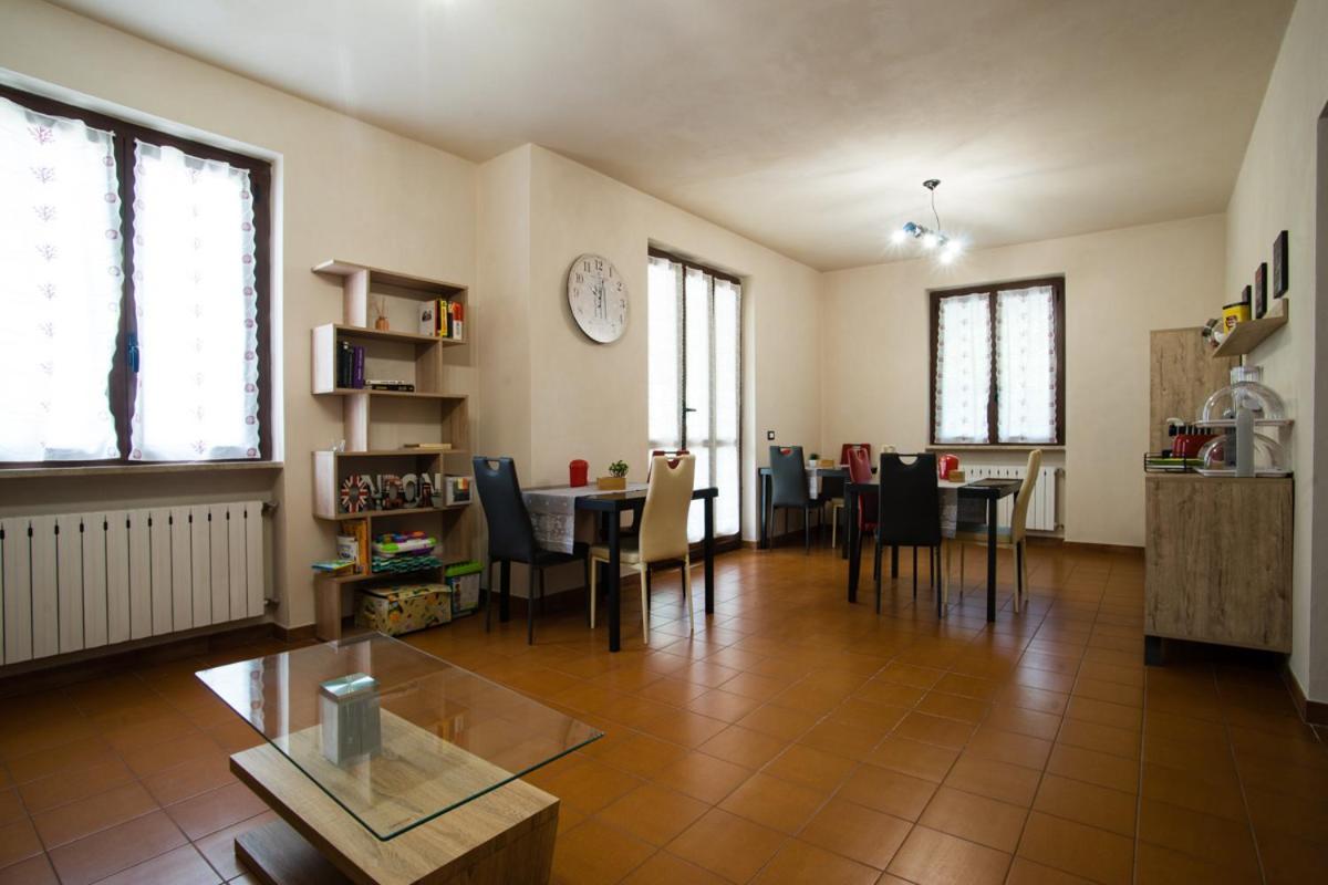 B&B Zac House โตยราโน ภายนอก รูปภาพ