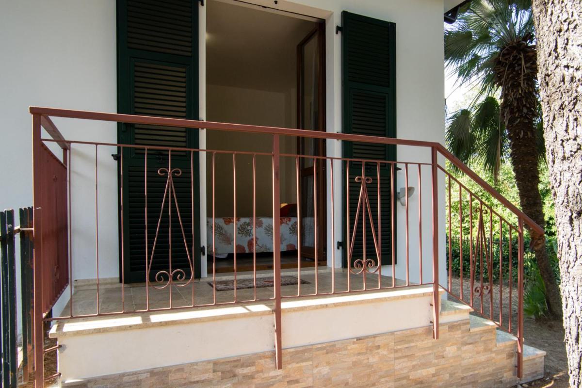 B&B Zac House โตยราโน ภายนอก รูปภาพ