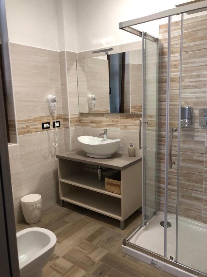 B&B Zac House โตยราโน ภายนอก รูปภาพ